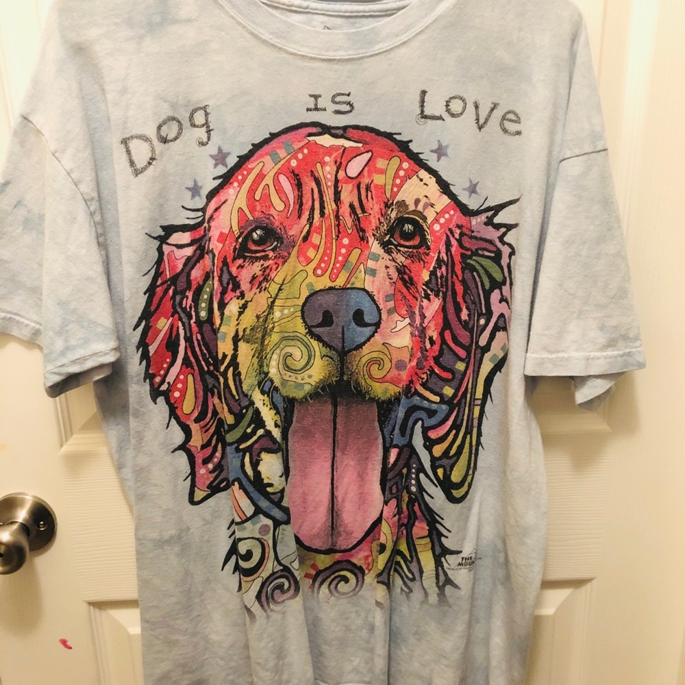 Dog is love tee